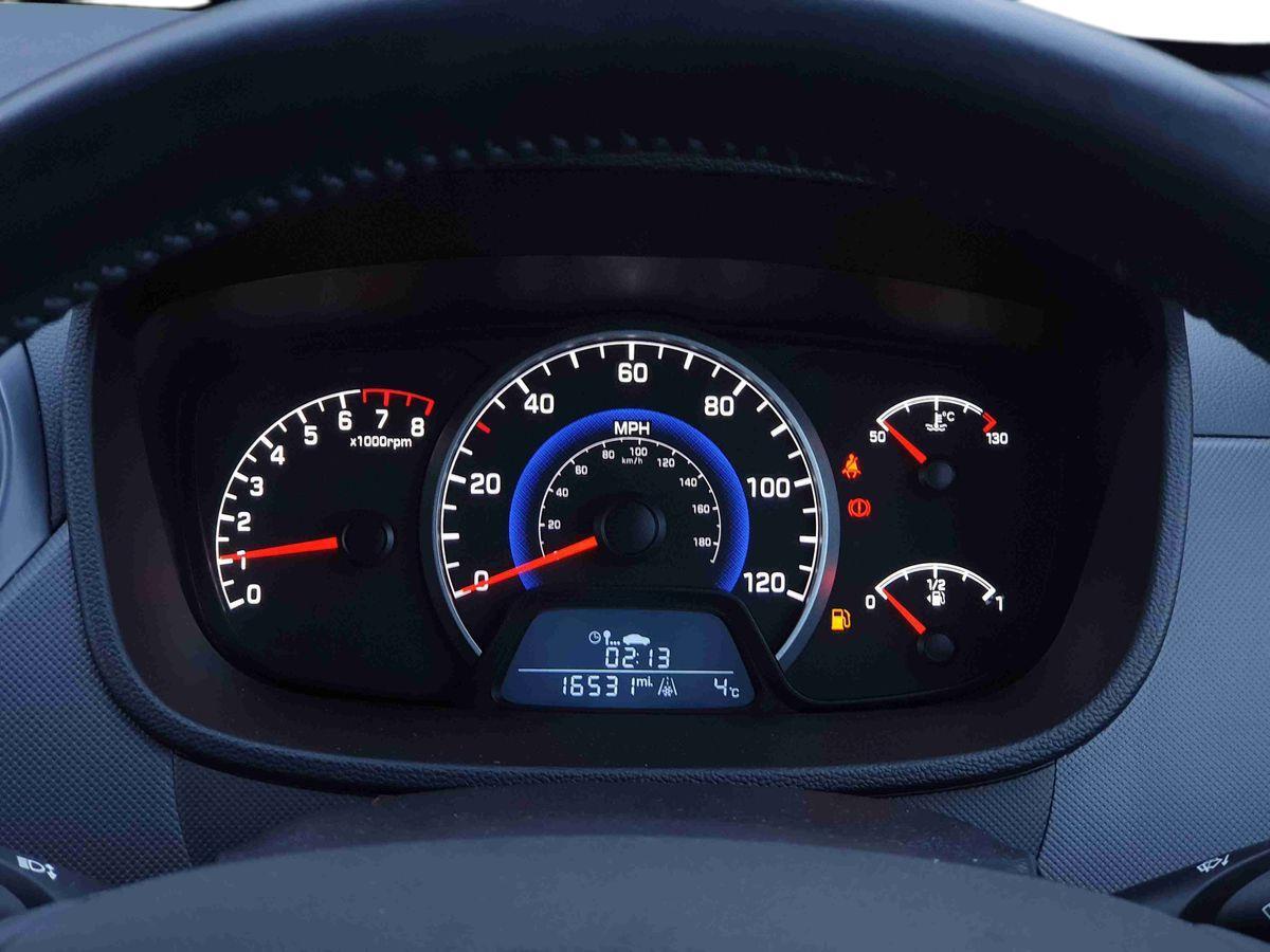 Used Hyundai i10 2019 for sale - 77576360: Photo 14