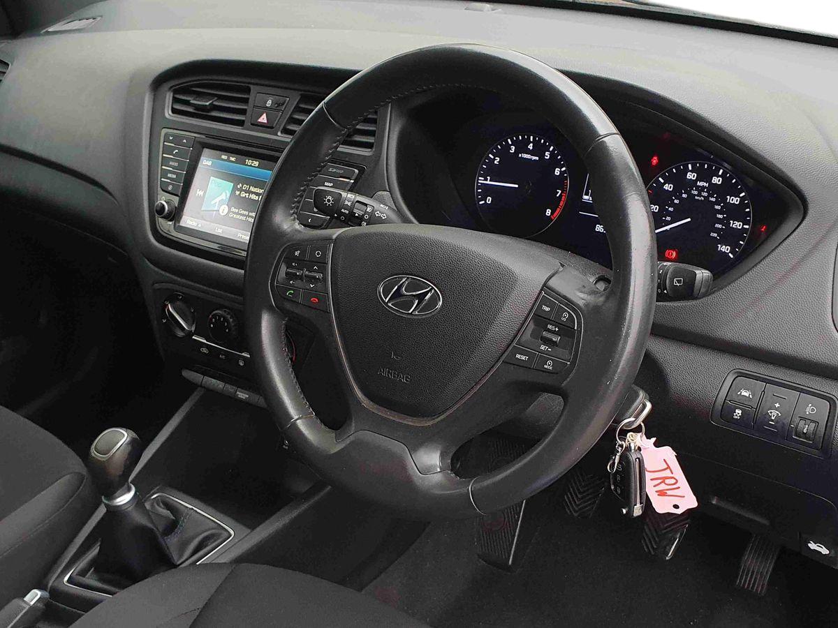 Used Hyundai i20 2018 for sale - 77492634: Photo 10