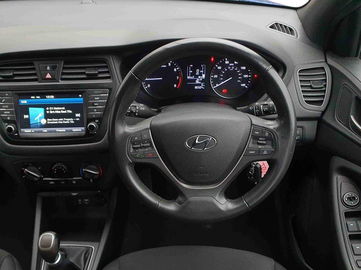Used Hyundai i20 2018 for sale - 77492634: Photo 11