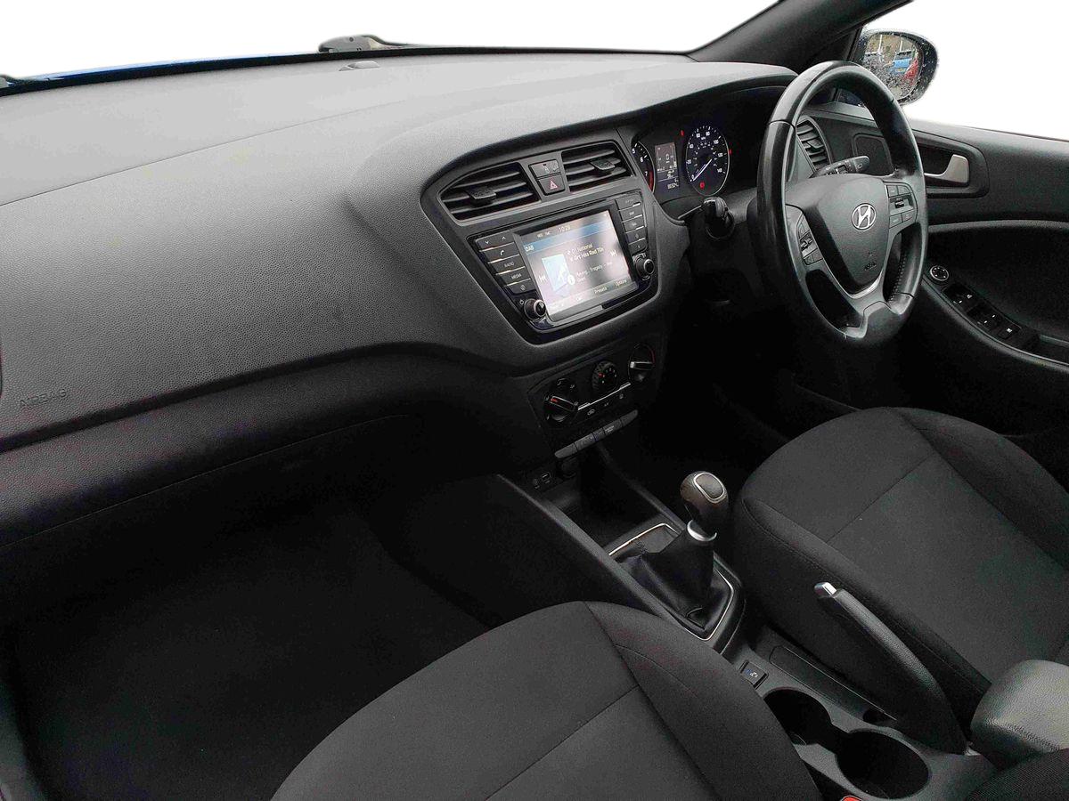 Used Hyundai i20 2018 for sale - 77492634: Photo 15