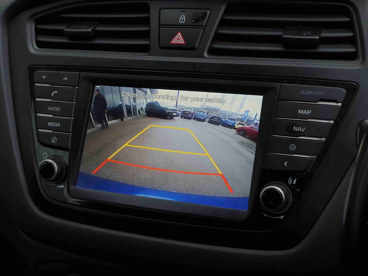 Used Hyundai i20 2018 for sale - 77492634: Photo 20