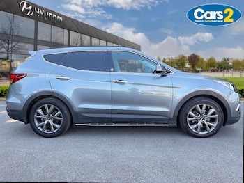 Used Hyundai Santa Fe 2018 for sale - 79501827: Photo