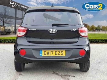 Used Hyundai i10 2017 for sale - 77927331: Photo