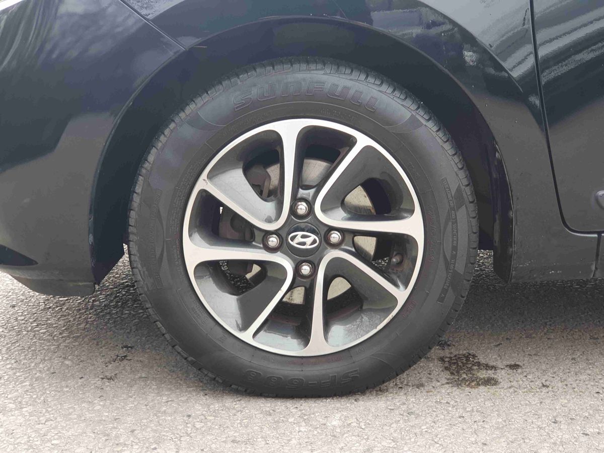 Used Hyundai i10 2017 for sale - 77927331: Photo 9