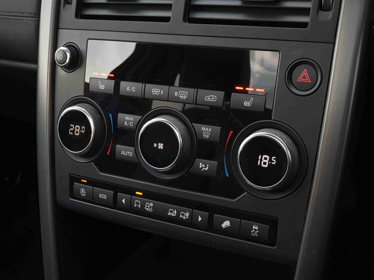 Used Land Rover Discovery Sport 2019 for sale - 76977925: Photo 24