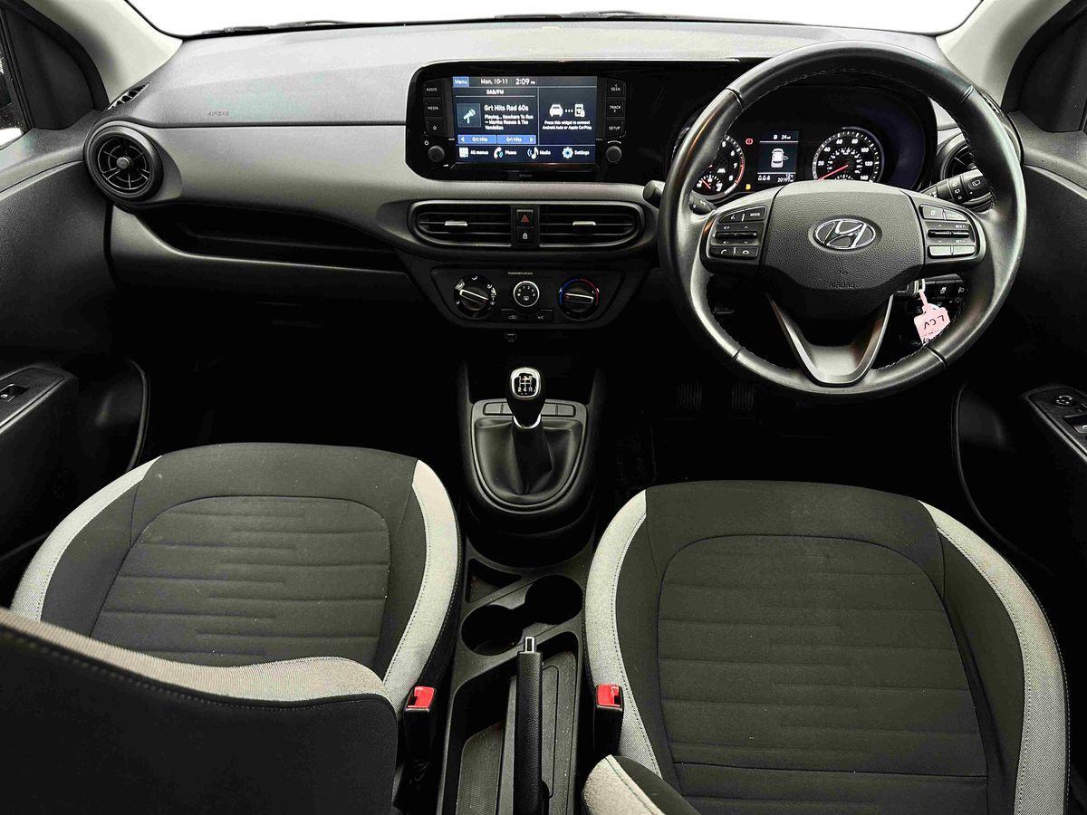 Used Hyundai i10 2023 for sale - 76552432: Photo 11