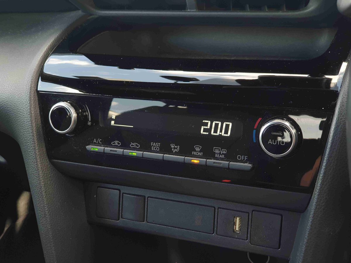 Used Toyota Yaris Cross 2022 for sale - 76112273: Photo 21