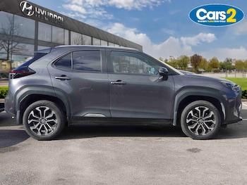 Used Toyota Yaris Cross 2022 for sale - 76112273: Photo