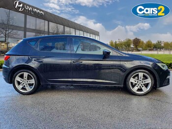 Used SEAT Leon 2019 for sale - 77630800: Photo