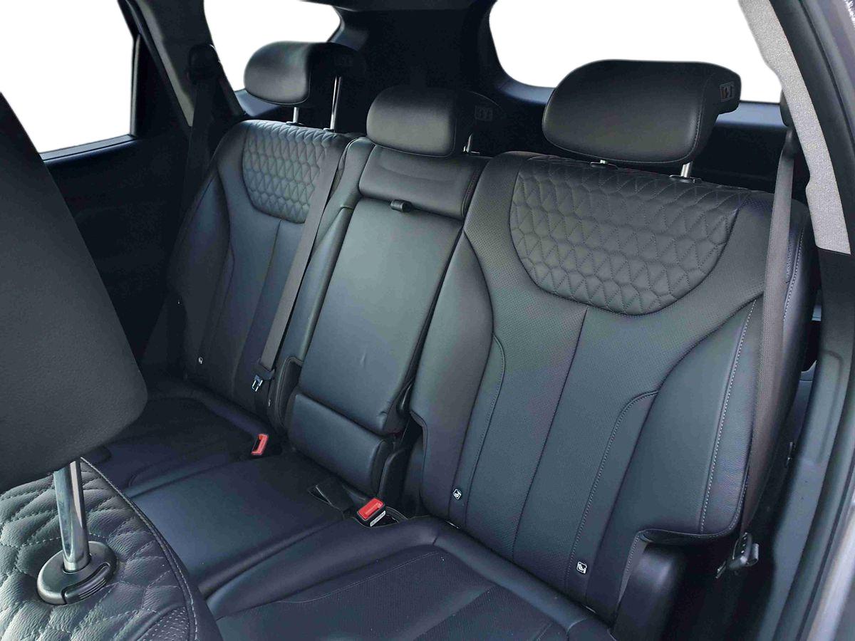 Used Hyundai Santa Fe 2018 for sale - 77111657: Photo 17