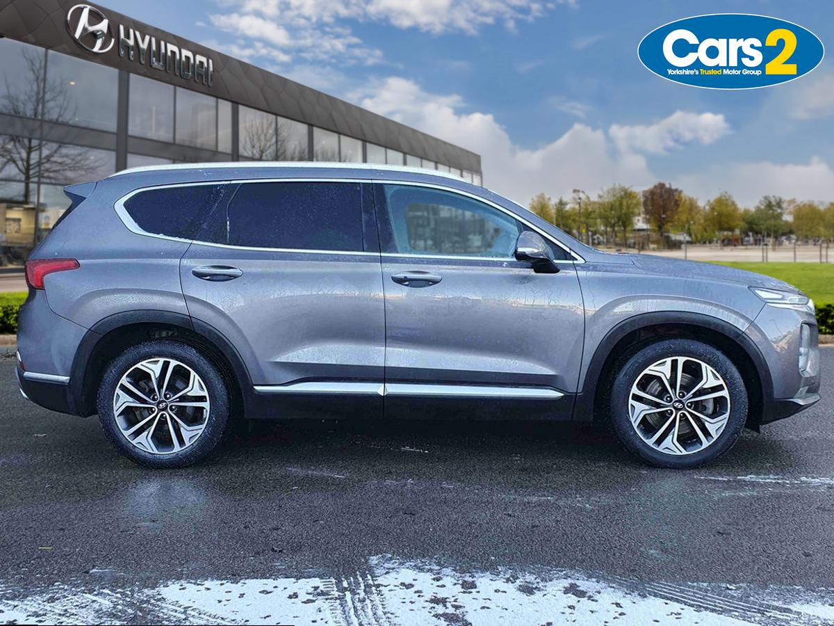 Used Hyundai Santa Fe 2018 for sale - 77111657: Photo 2