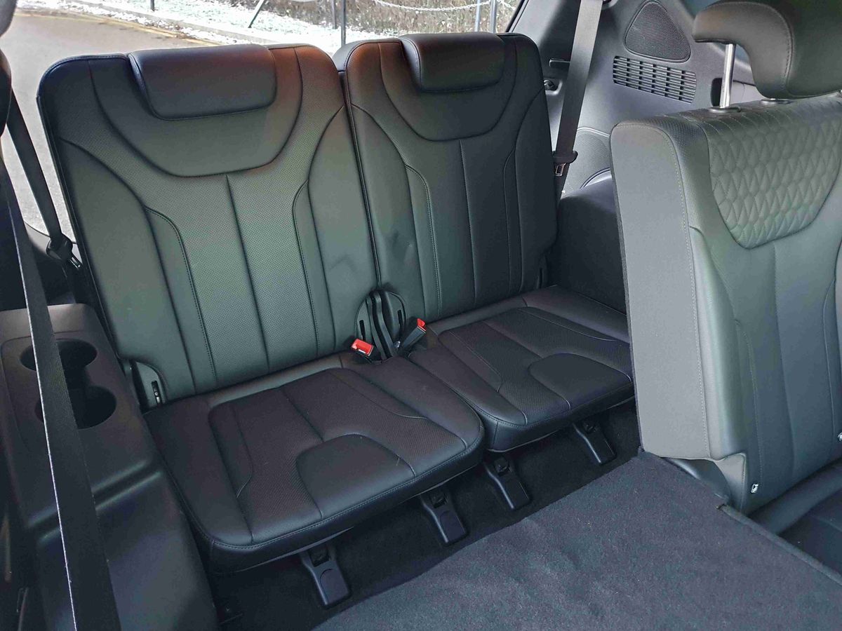 Used Hyundai Santa Fe 2018 for sale - 77111657: Photo 28