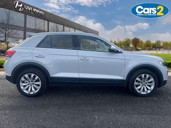 Used Volkswagen T-Roc 2020 for sale - 77725981: Photo
