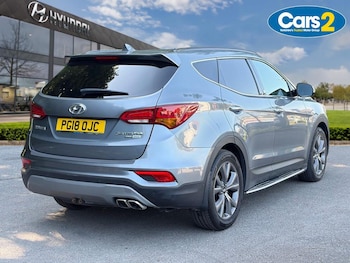 Used Hyundai Santa Fe 2018 for sale - 79217102: Photo
