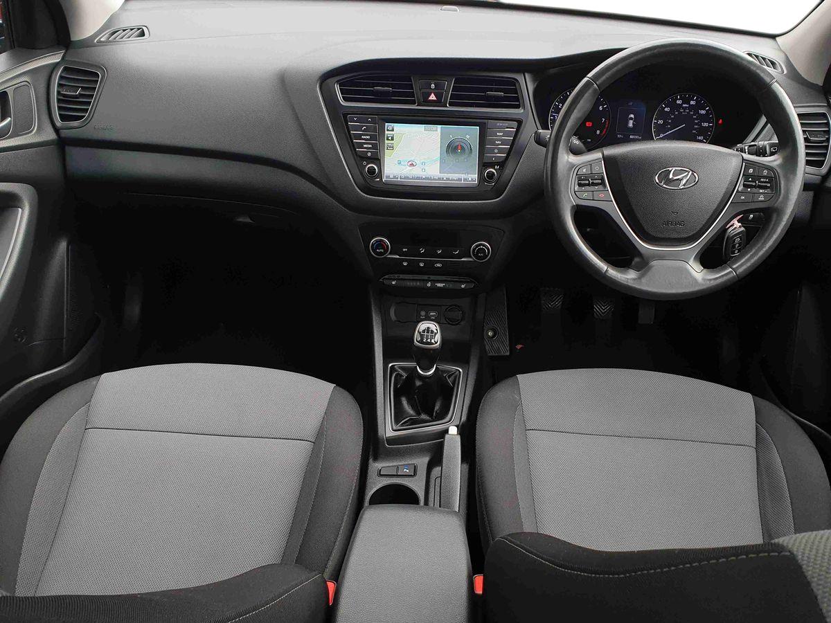 Used Hyundai i20 2017 for sale - 76479799: Photo 11