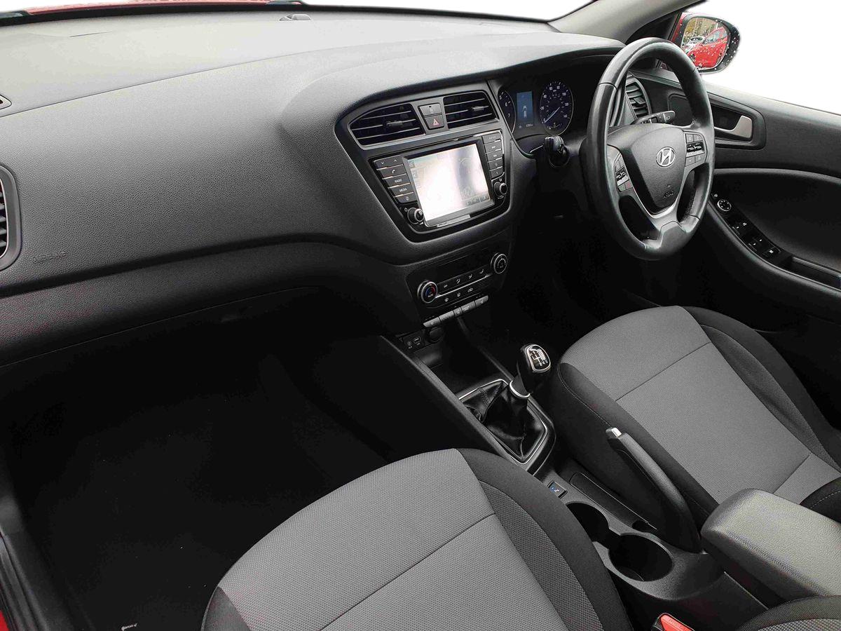 Used Hyundai i20 2017 for sale - 76479799: Photo 15