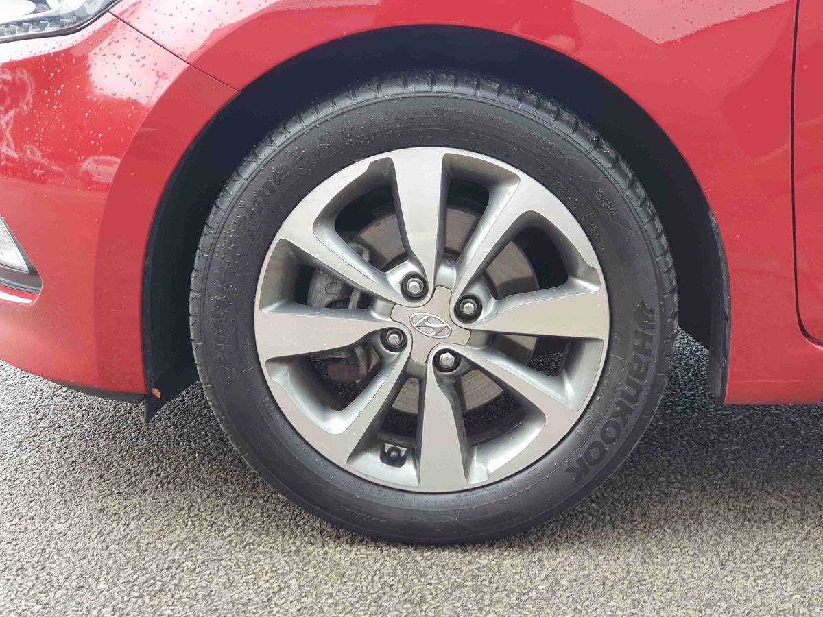 Used Hyundai i20 2017 for sale - 76479799: Photo 9