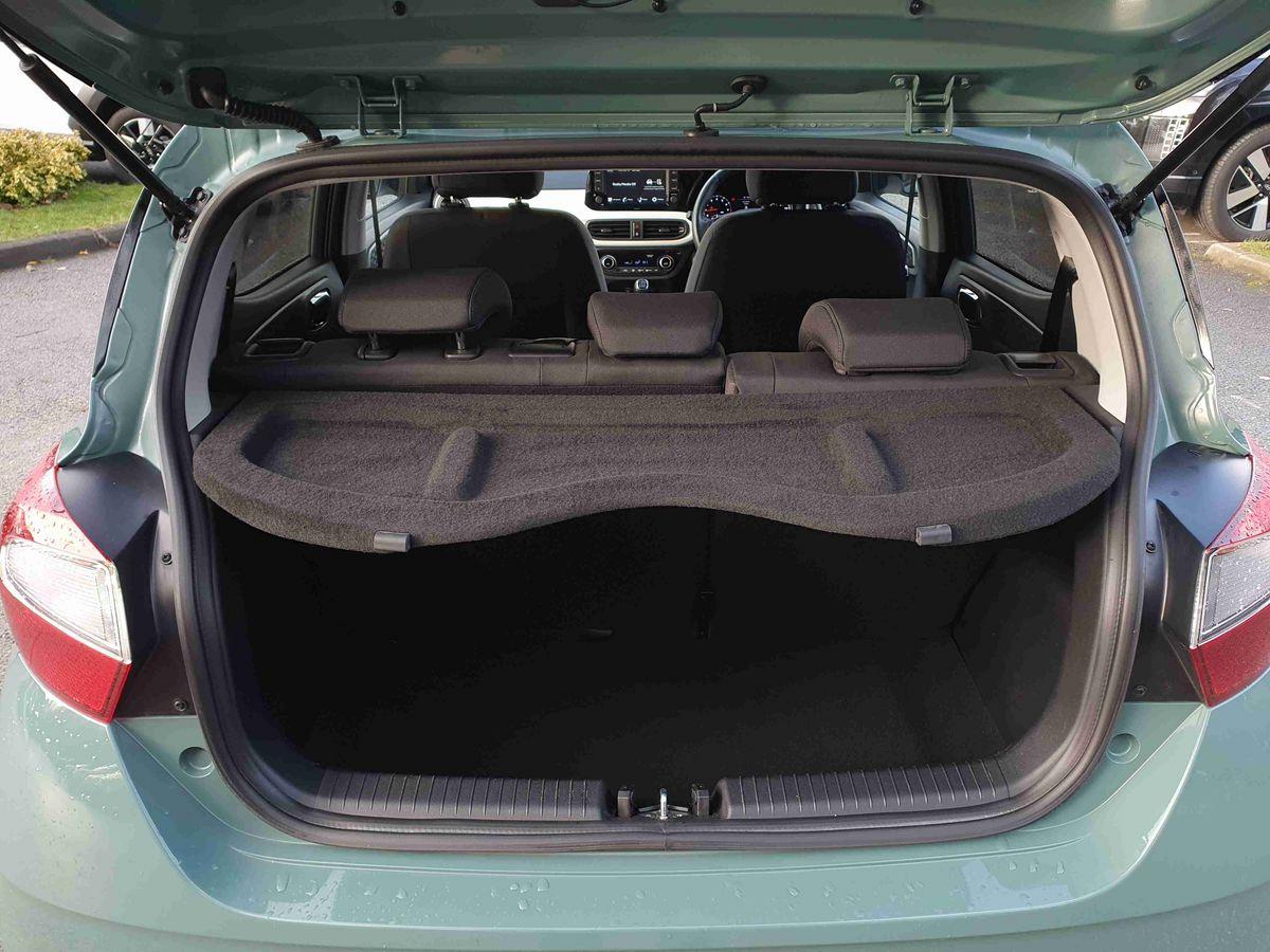 Used Hyundai i10 2023 for sale - 76872455: Photo 18