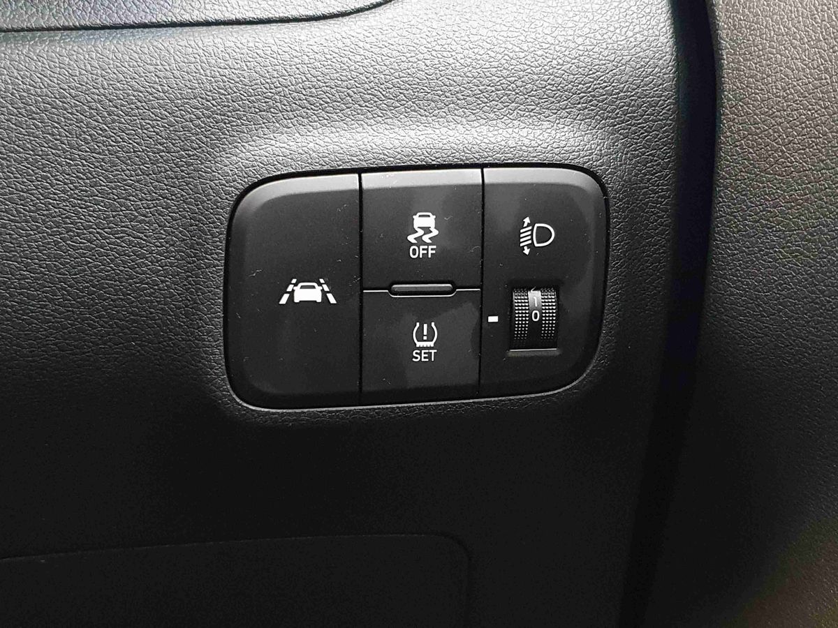 Used Hyundai i10 2023 for sale - 76872455: Photo 24