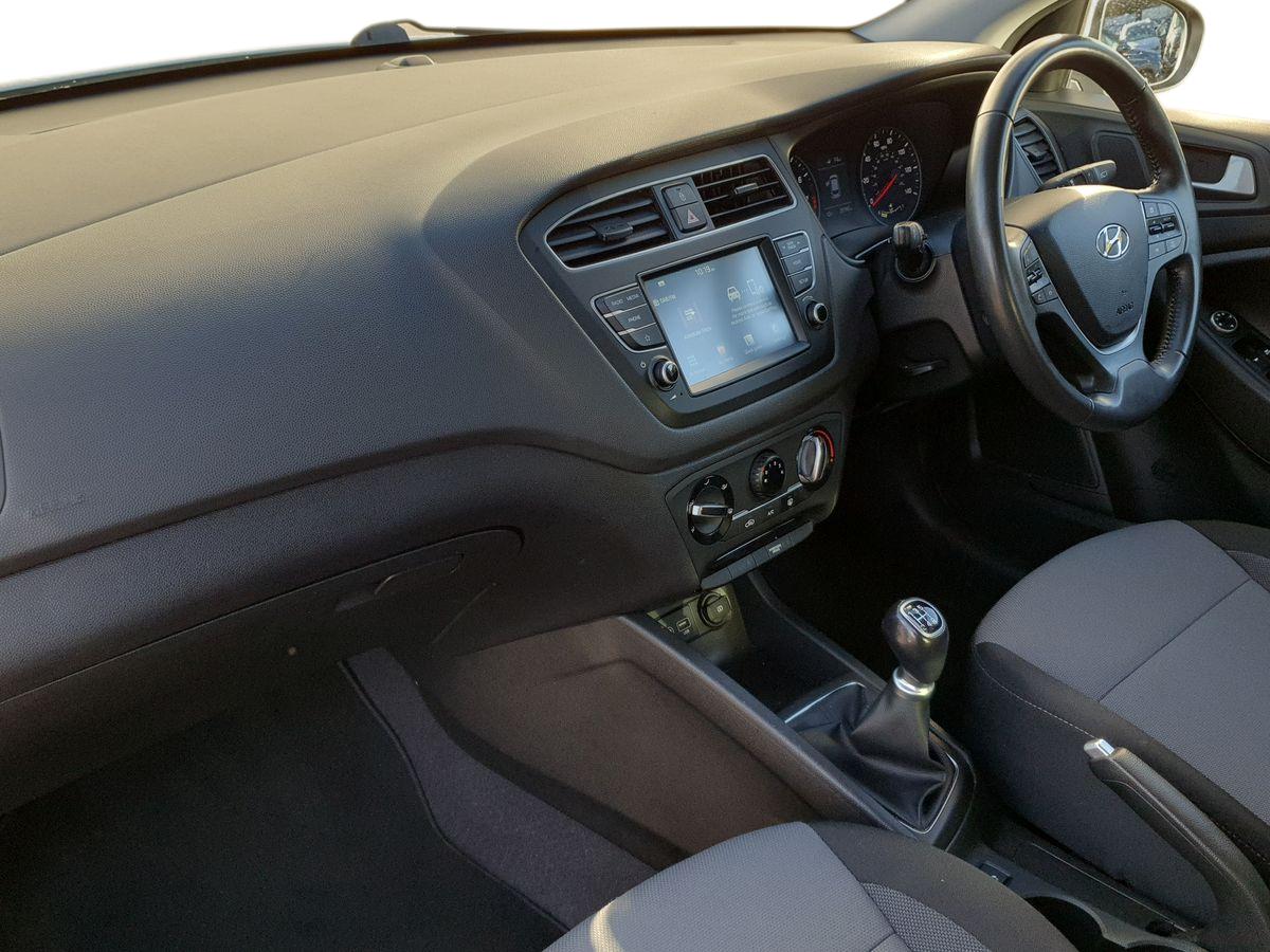 Used Hyundai i20 2019 for sale - 76540015: Photo 15