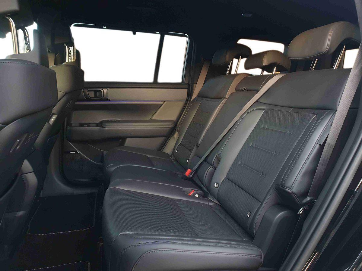 Used Hyundai Santa Fe 2025 for sale - 77127456: Photo 17