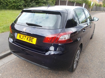 Used Peugeot 308 2017 for sale - 78946576: Photo
