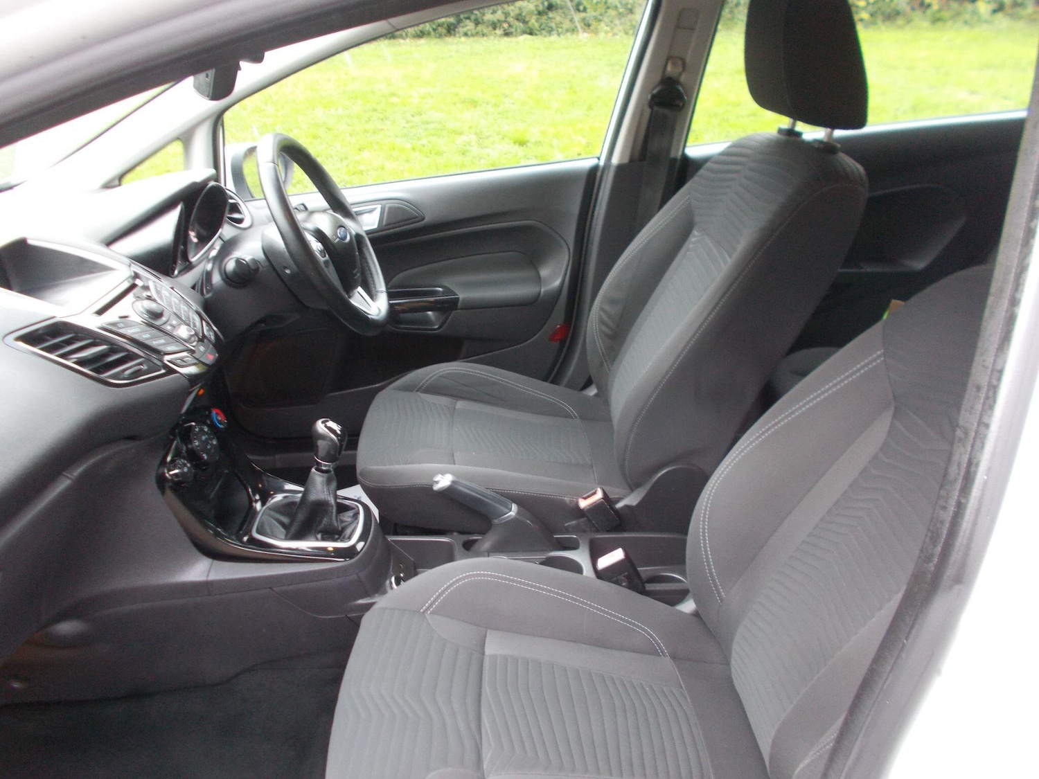 Used Ford Fiesta 2014 for sale - 76432677: Photo 36