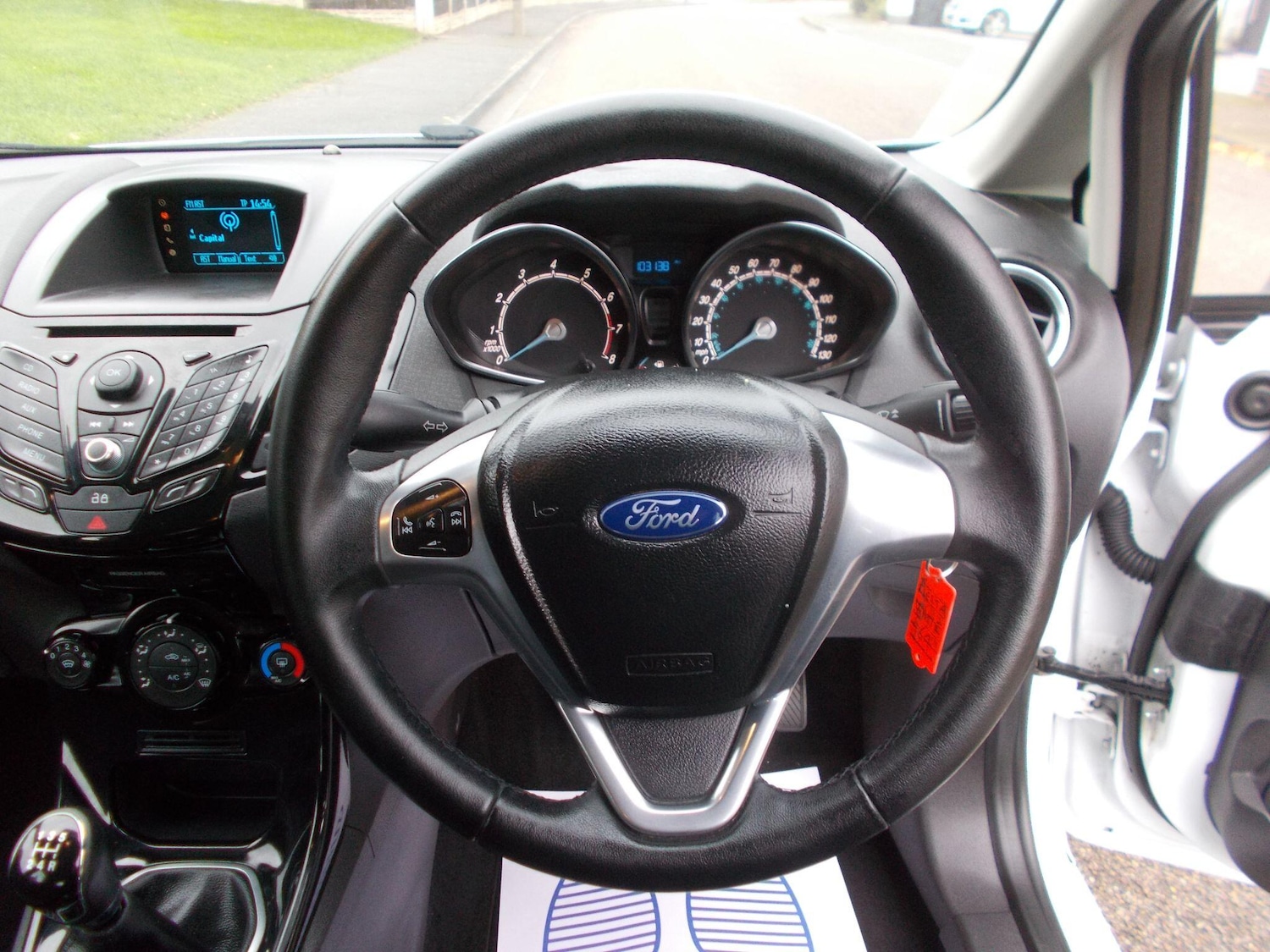 Used Ford Fiesta 2014 for sale - 76432677: Photo 5