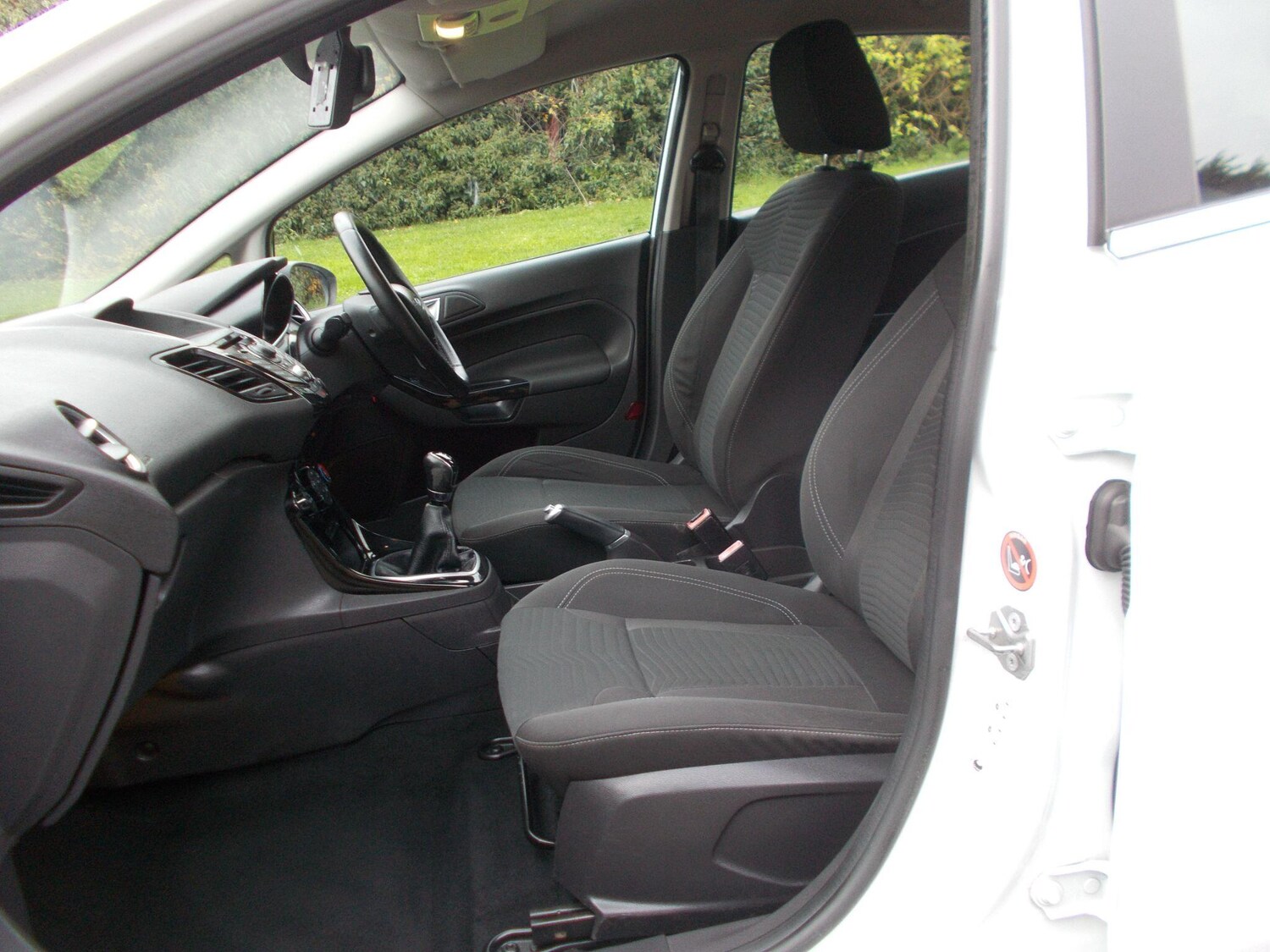 Used Ford Fiesta 2014 for sale - 76432677: Photo 8