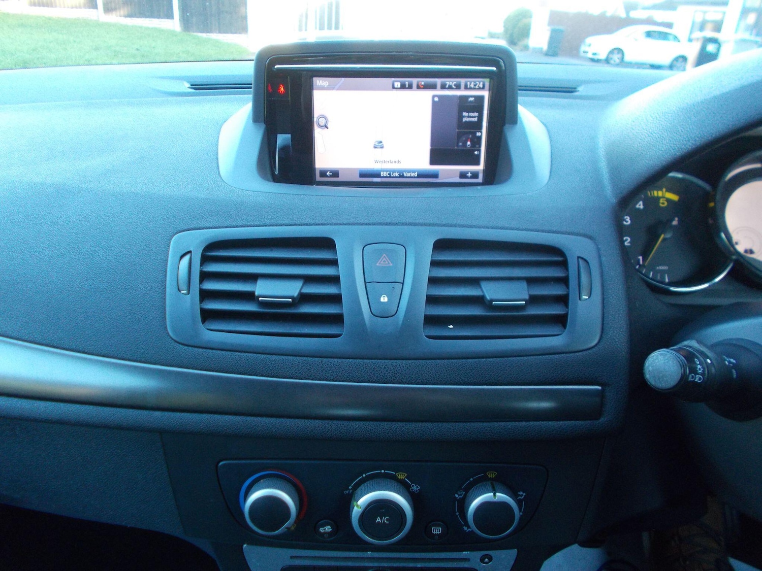 Used Renault Megane 2015 for sale - 76800980: Photo 14