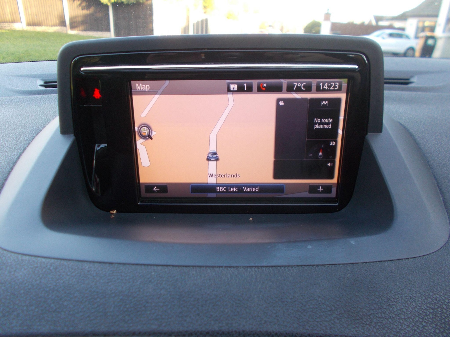 Used Renault Megane 2015 for sale - 76800980: Photo 3