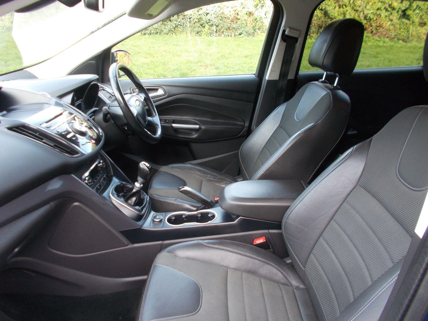 Used Ford Kuga 2014 for sale - 76942669: Photo 27