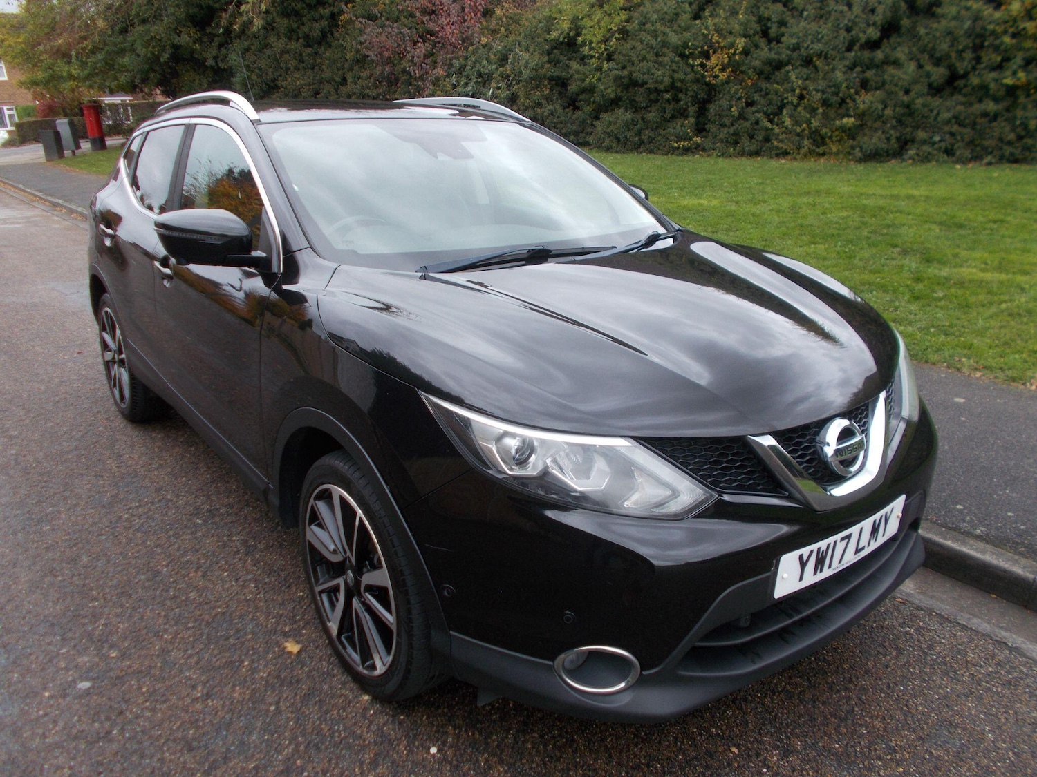 Used Nissan Qashqai 2017 for sale - 76432664: Photo 2