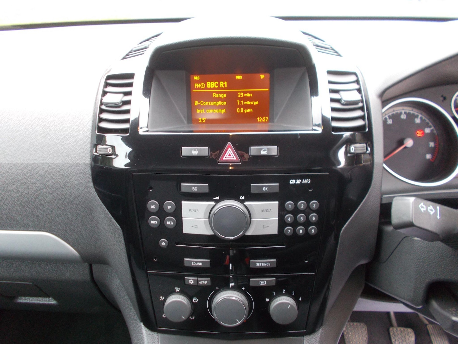 Used Vauxhall Zafira 2014 for sale - 77331230: Photo 8