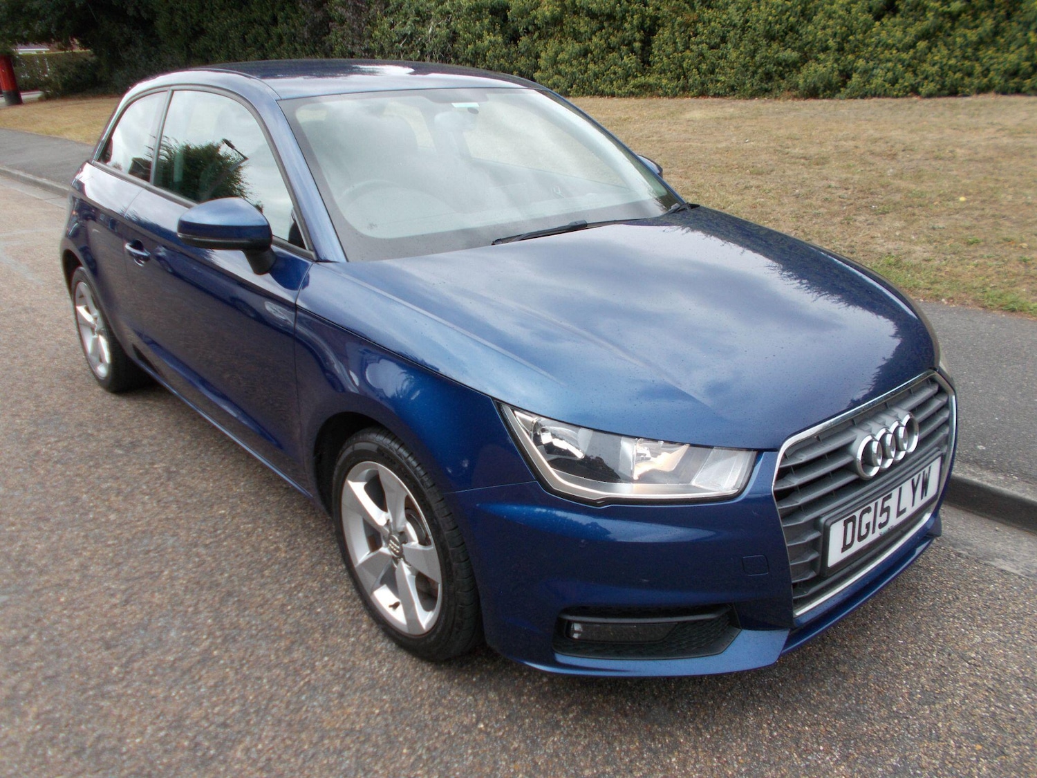 Used Audi A1 2015 for sale - 75747079: Photo 2