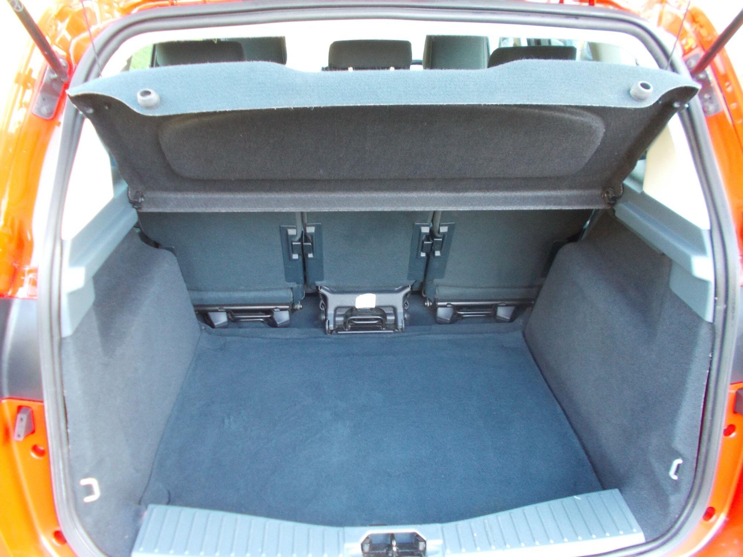 Used Ford C-Max 2015 for sale - 76849640: Photo 13