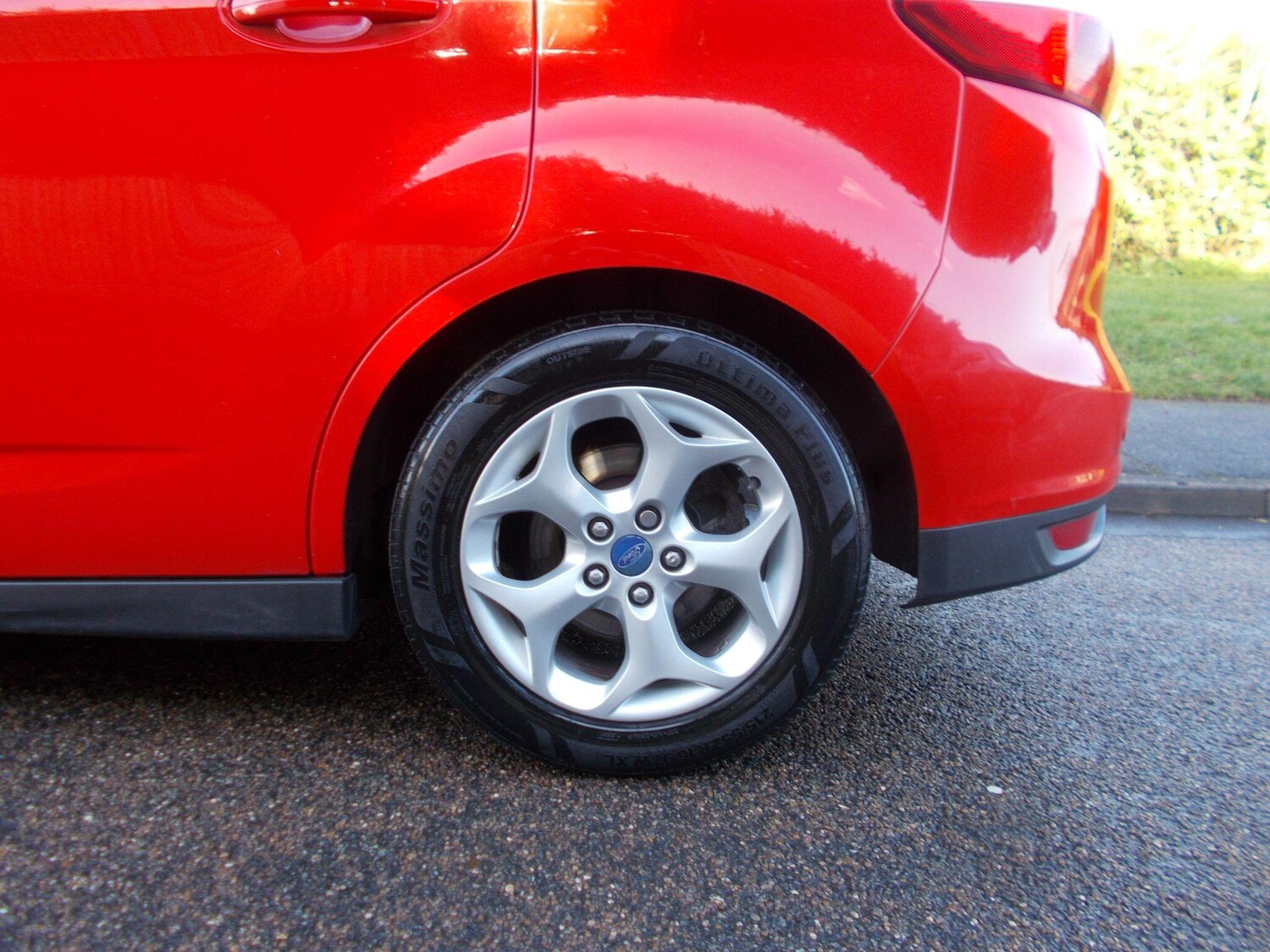 Used Ford C-Max 2015 for sale - 76849640: Photo 42