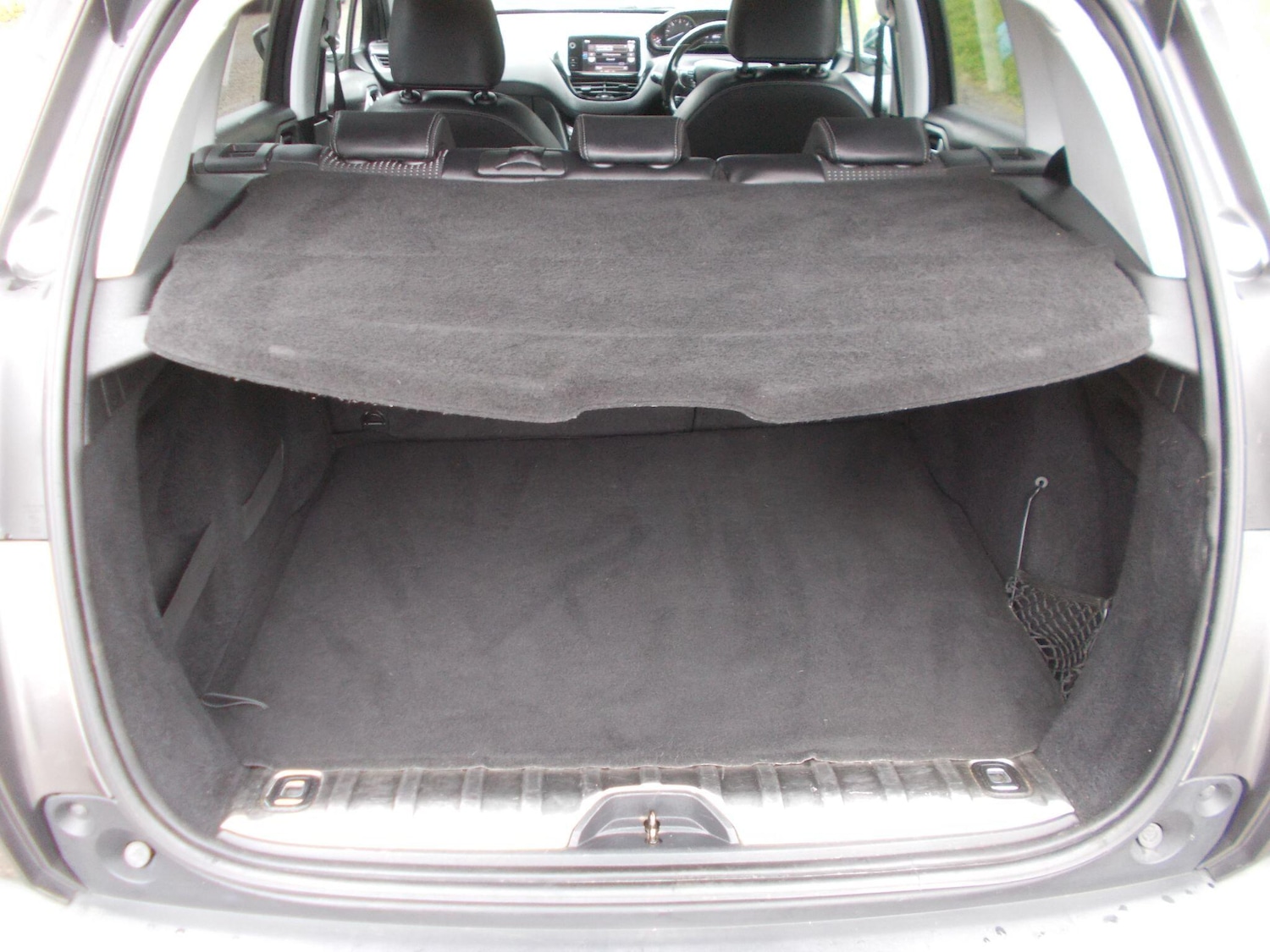 Used Peugeot 2008 2015 for sale - 77645895: Photo 14