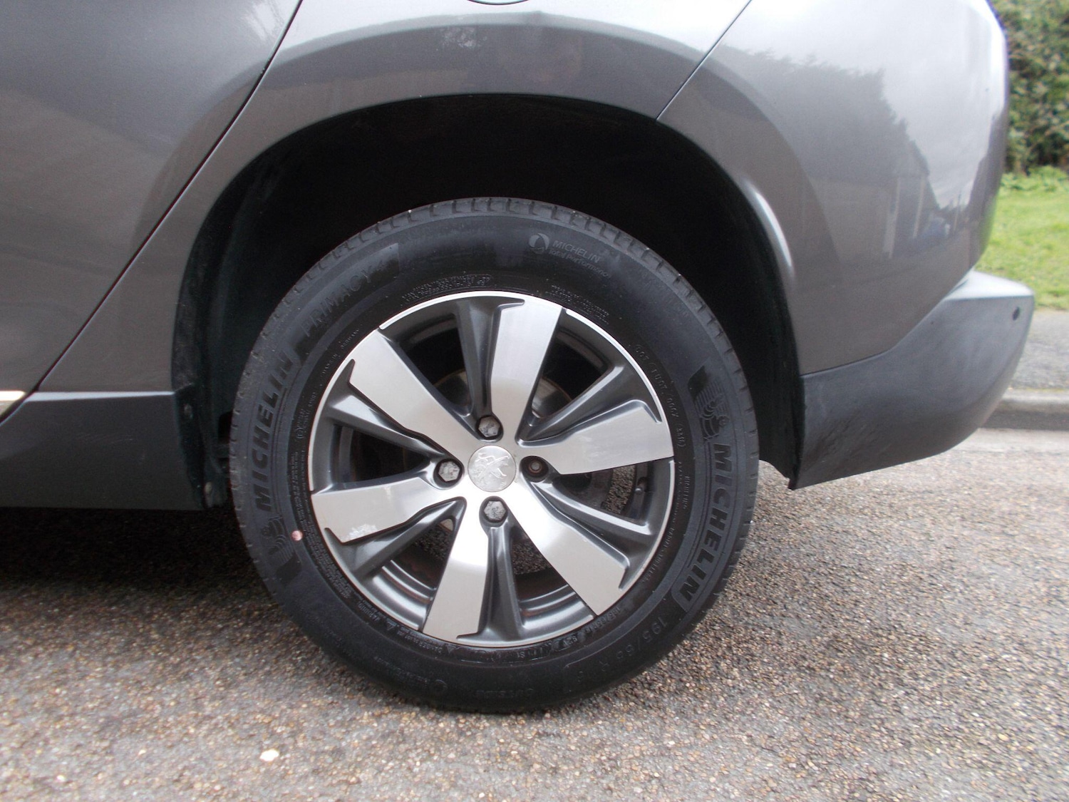 Used Peugeot 2008 2015 for sale - 77645895: Photo 16