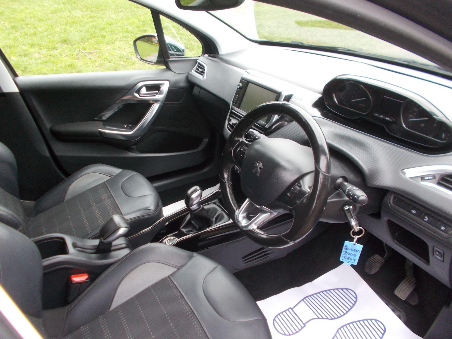 Used Peugeot 2008 2015 for sale - 77645895: Photo 18