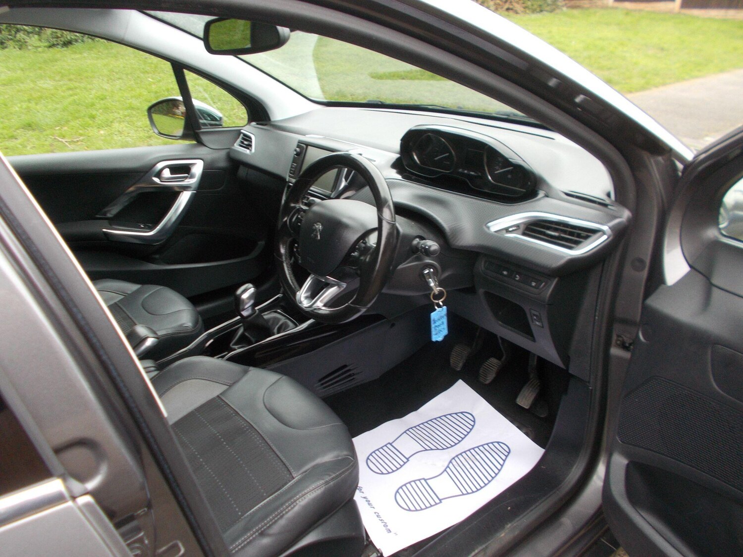 Used Peugeot 2008 2015 for sale - 77645895: Photo 25