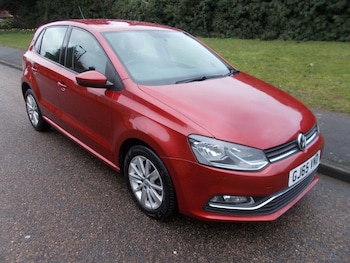 Used Volkswagen Polo 2015 for sale - 77332036: Photo