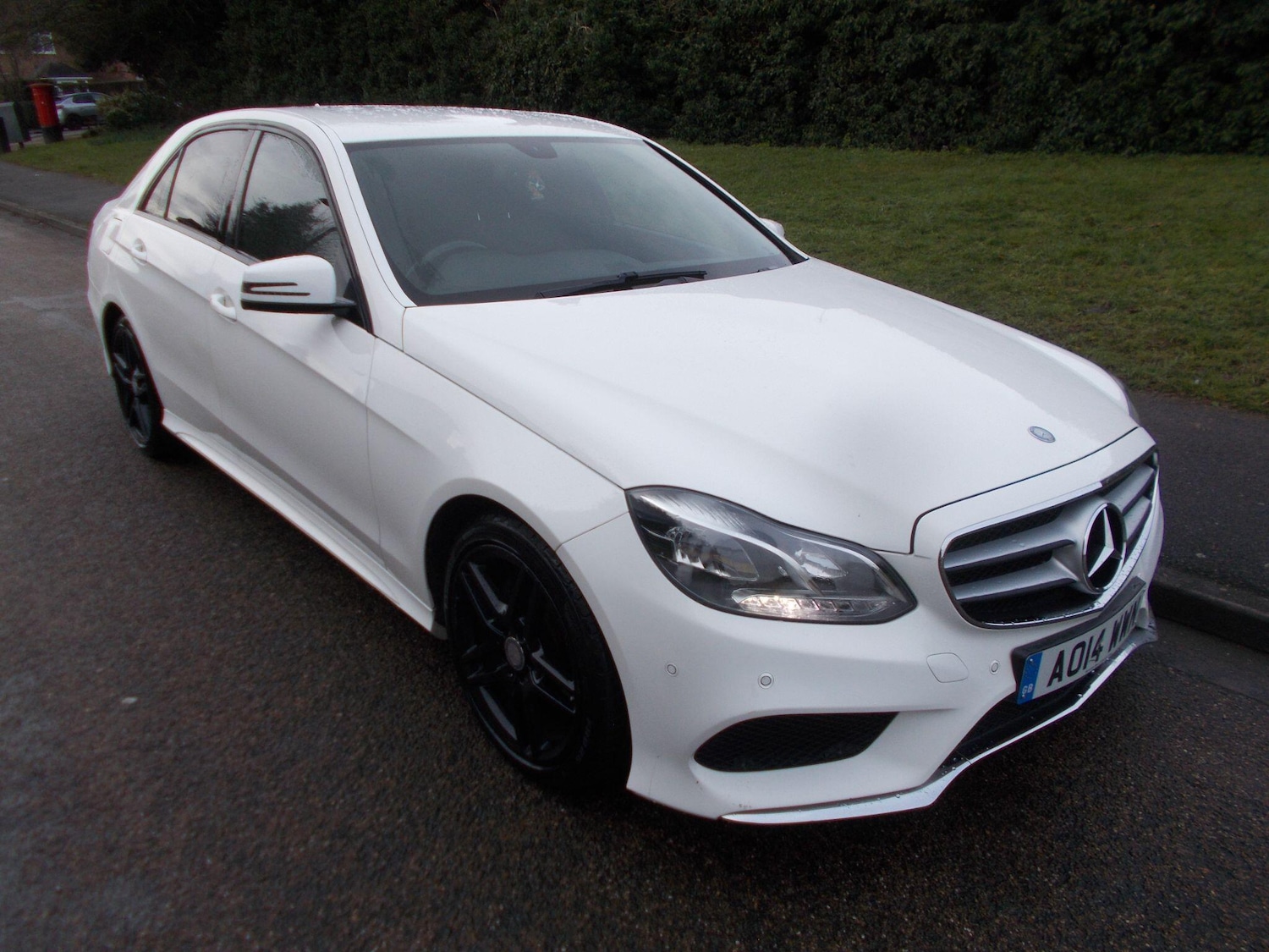 Used Mercedes-Benz E Class 2014 for sale - 77155959: Photo 2