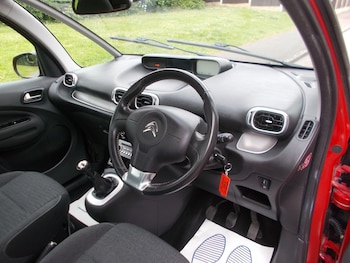 Used Citroen C3 Picasso 2016 for sale - 78504058: Photo