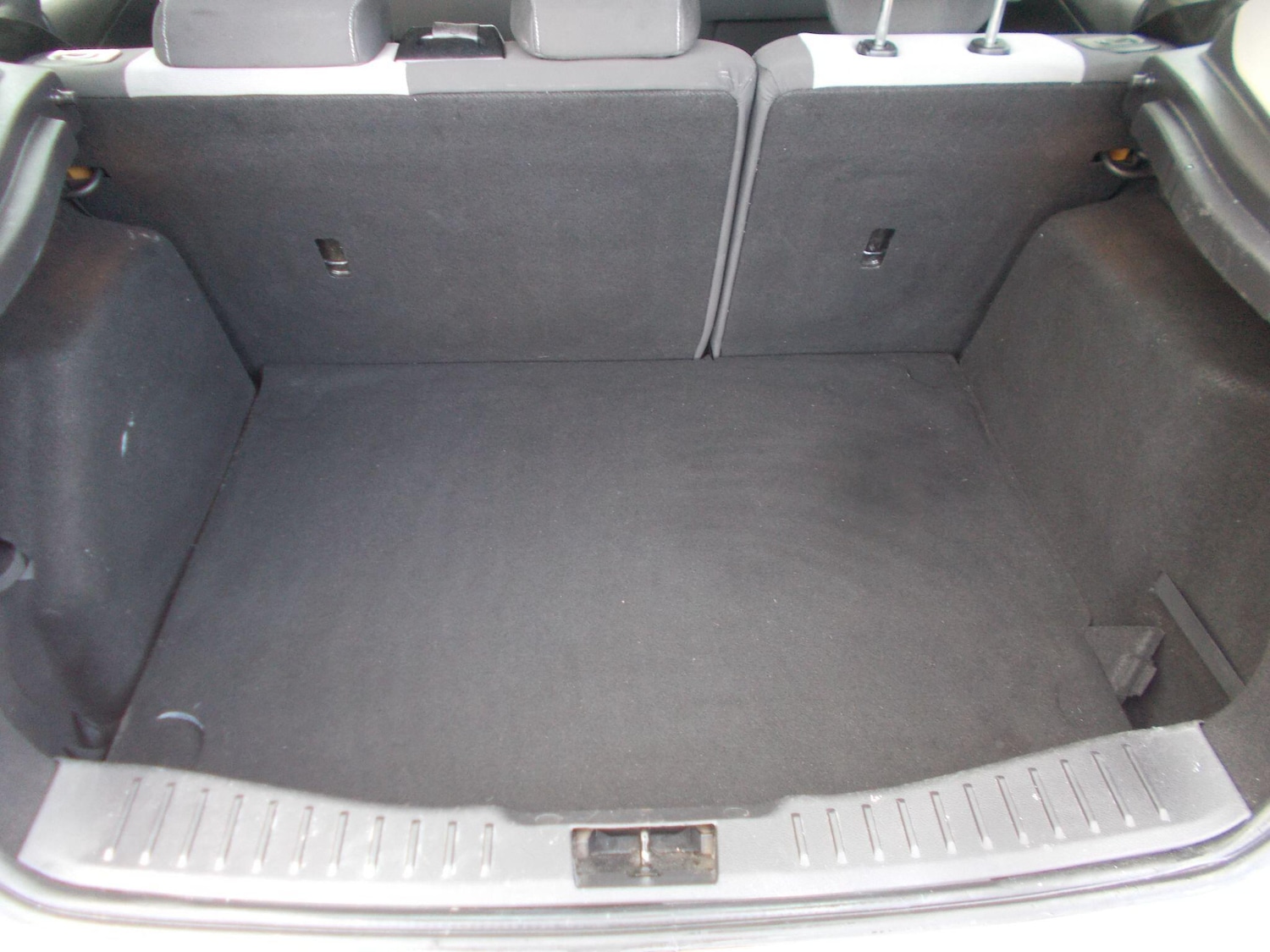 Used Ford Focus 2012 for sale - 77238273: Photo 20