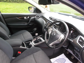 Used Nissan Qashqai 2015 for sale - 76424111: Photo