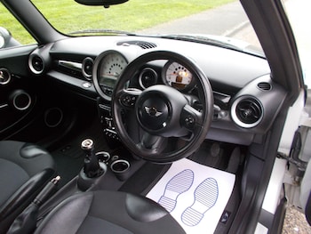 Used MINI Hatch 2011 for sale - 76423188: Photo