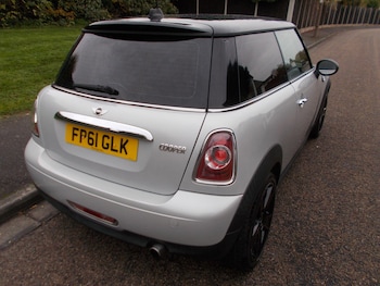 Used MINI Hatch 2011 for sale - 76423188: Photo