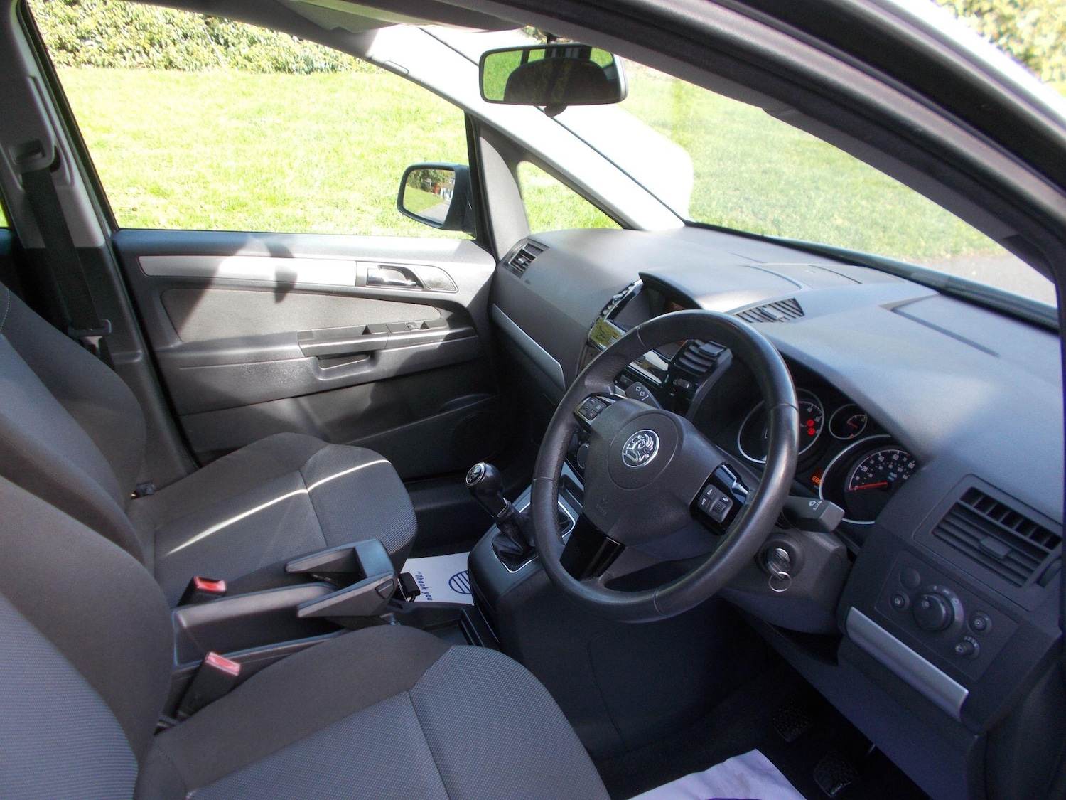 Used Vauxhall Zafira 2011 for sale - 76175351: Photo 25