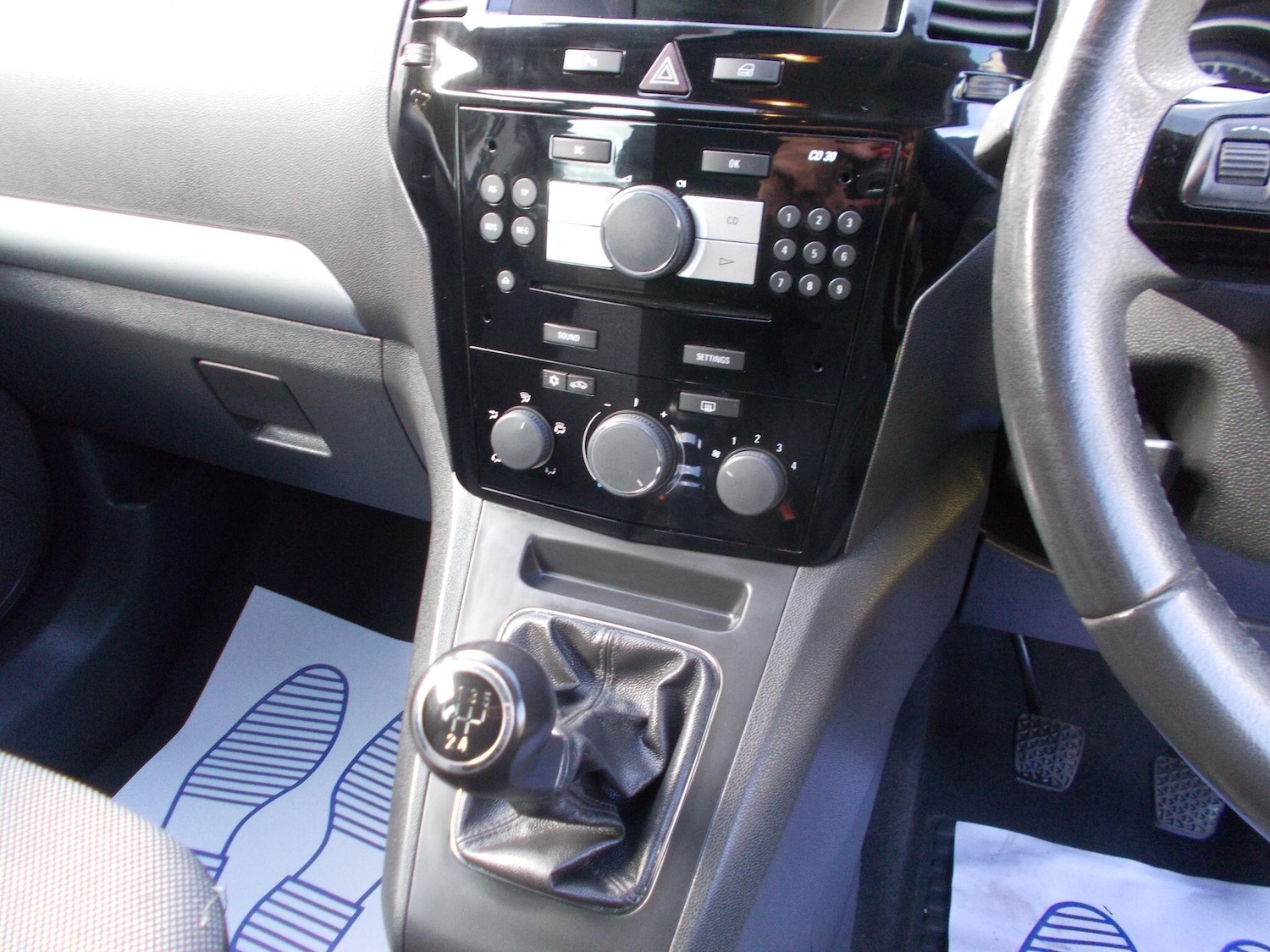 Used Vauxhall Zafira 2011 for sale - 76175351: Photo 34